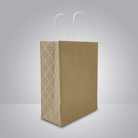 Papiertuete mit gedrehten Kordeln in weiß und partiell bedruckten Seiten in weiß